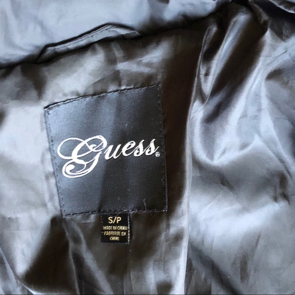 GUESS black puffer cinched belt jacket - Picture 7 of 11
